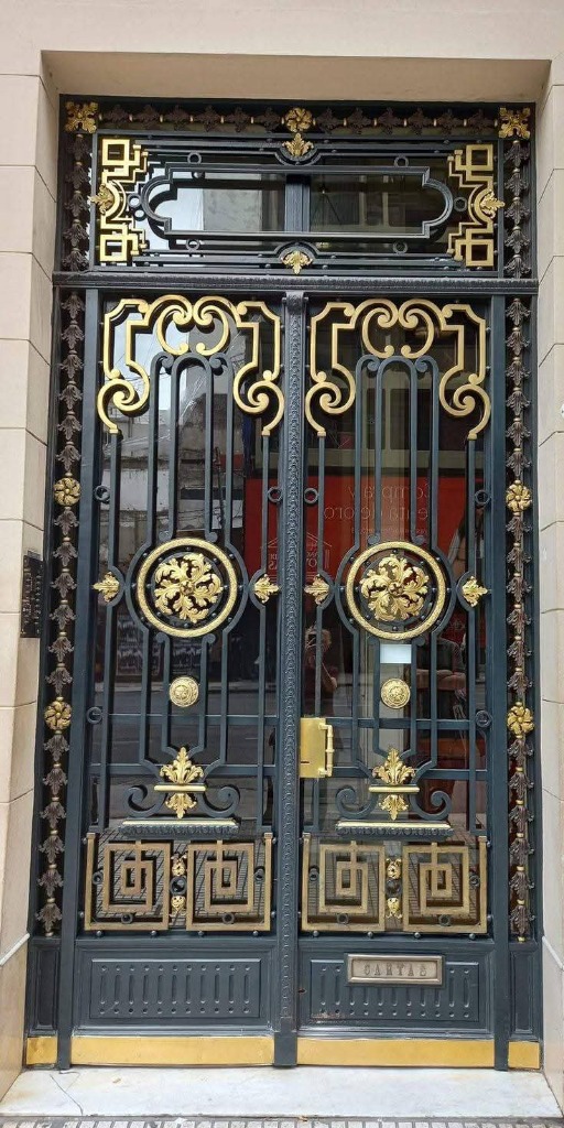 Monumental Double Portal