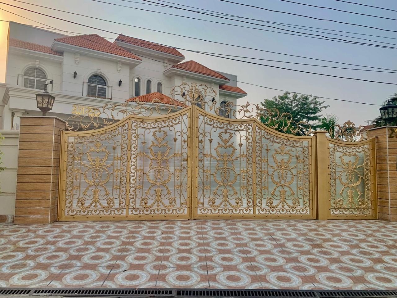 Arched Villa Gate #006