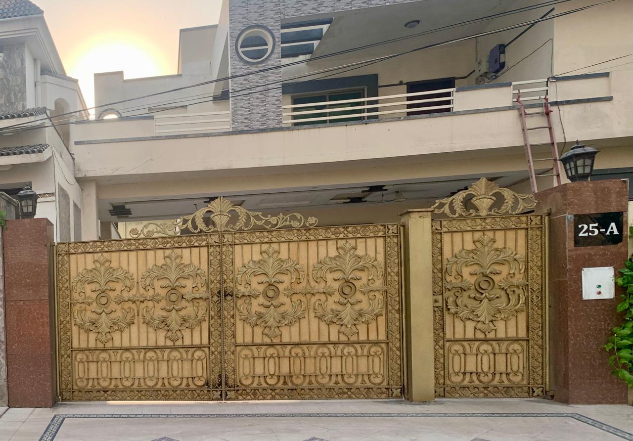 Shalimar Gate Design #012