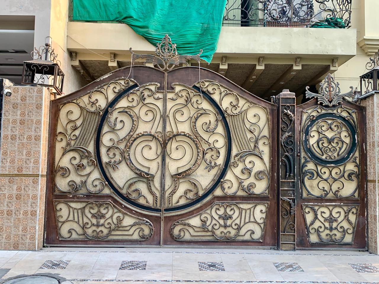Shalimar Gate Design #023