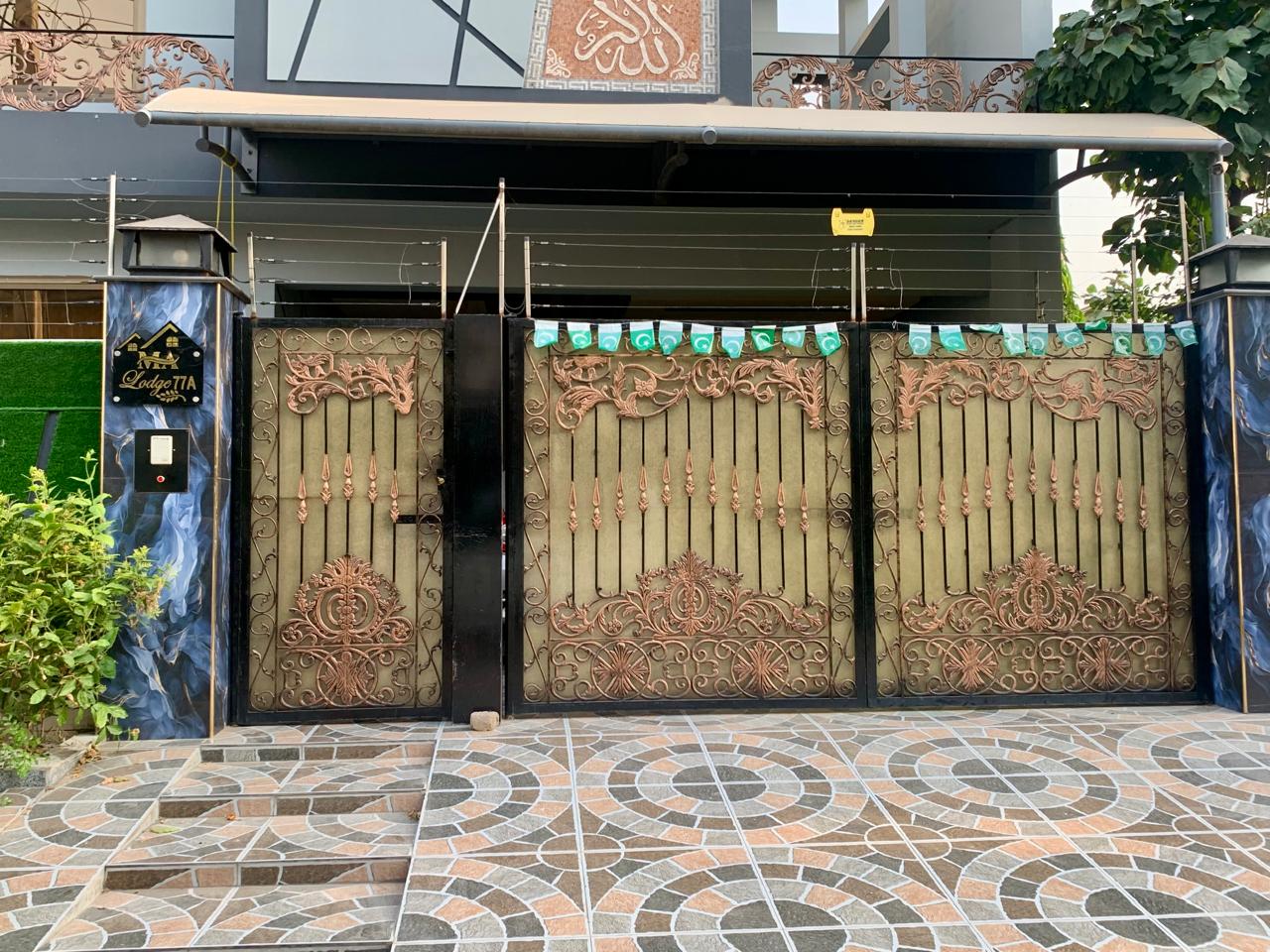 Heavy Security Gate #029