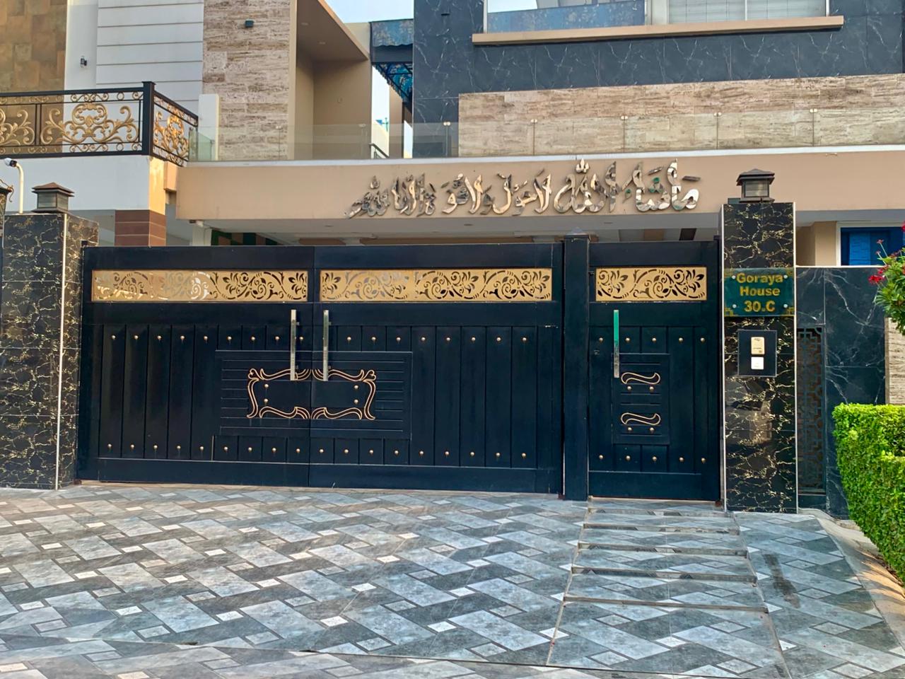 Grand Villa Gate #068