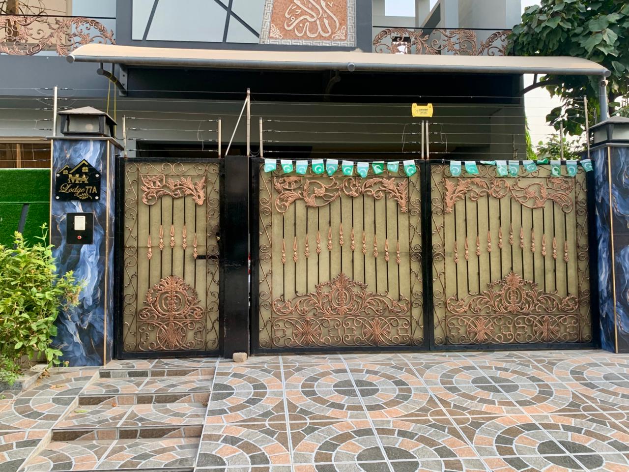 Shalimar Gate Design #077