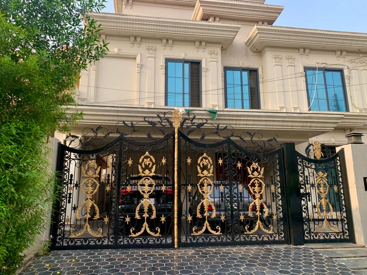 Shalimar Gate Design #097