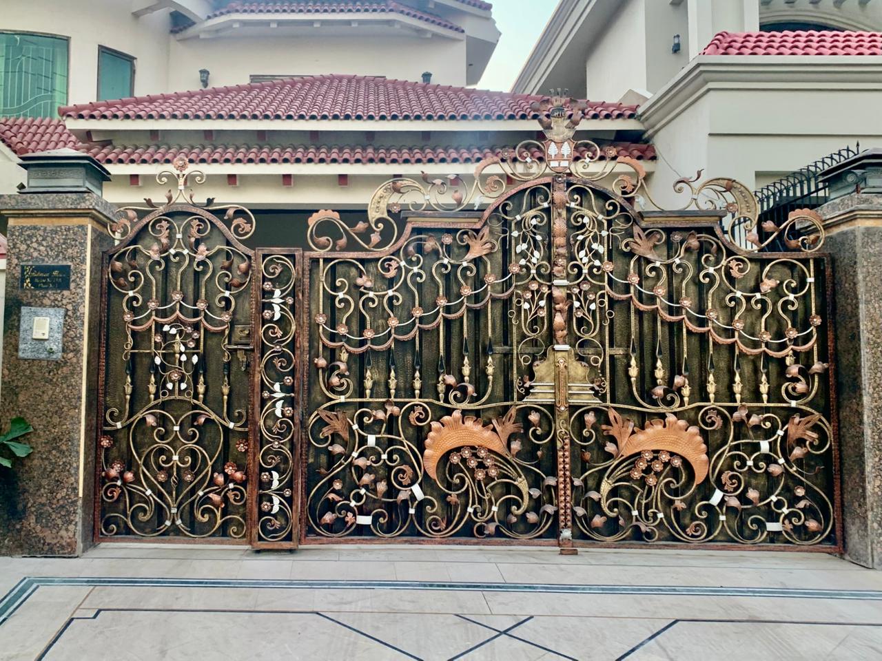 Shalimar Gate Design #102