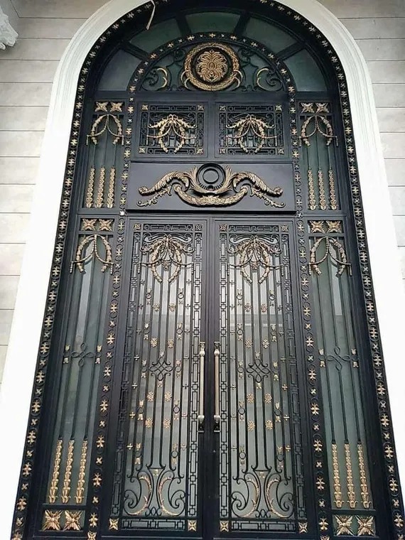 Estate Perimeter Gate #01
