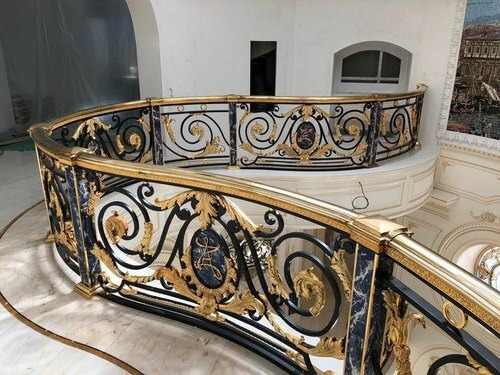 Classical Balcony Railing #12